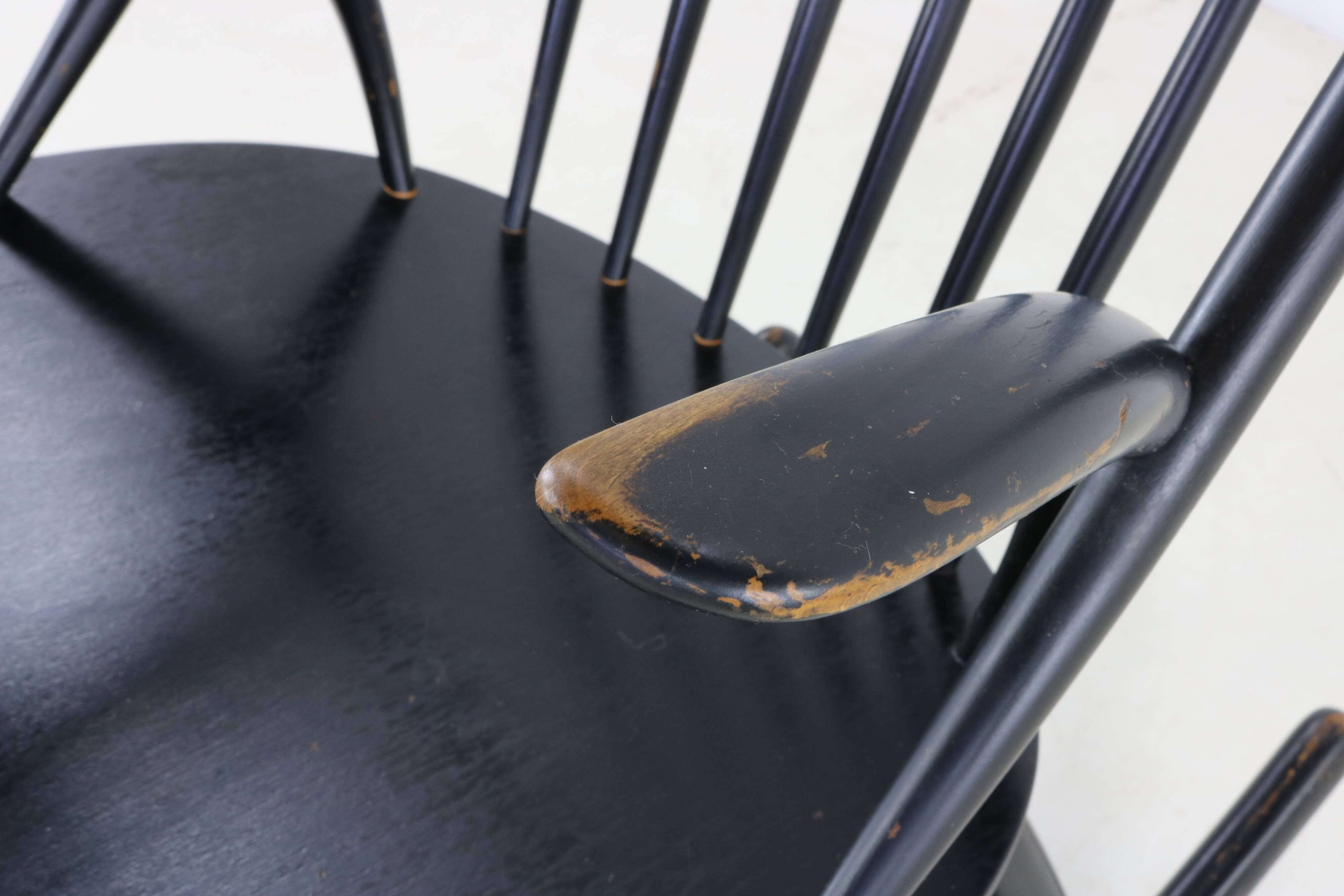 Danish design rocking chair by Illum Wikkelsø for Niels Eilersen