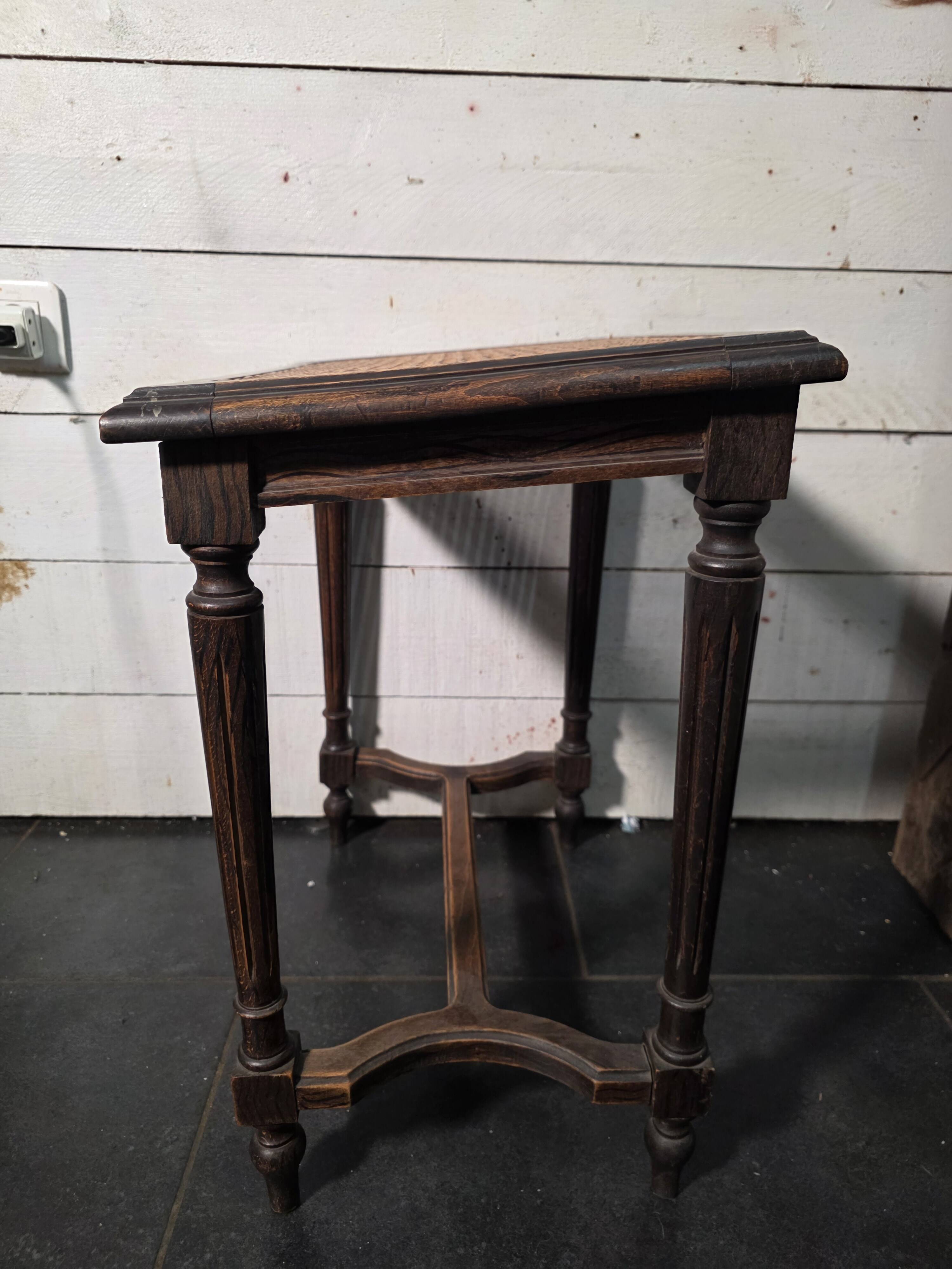 Louis XVI style piano stool in oak