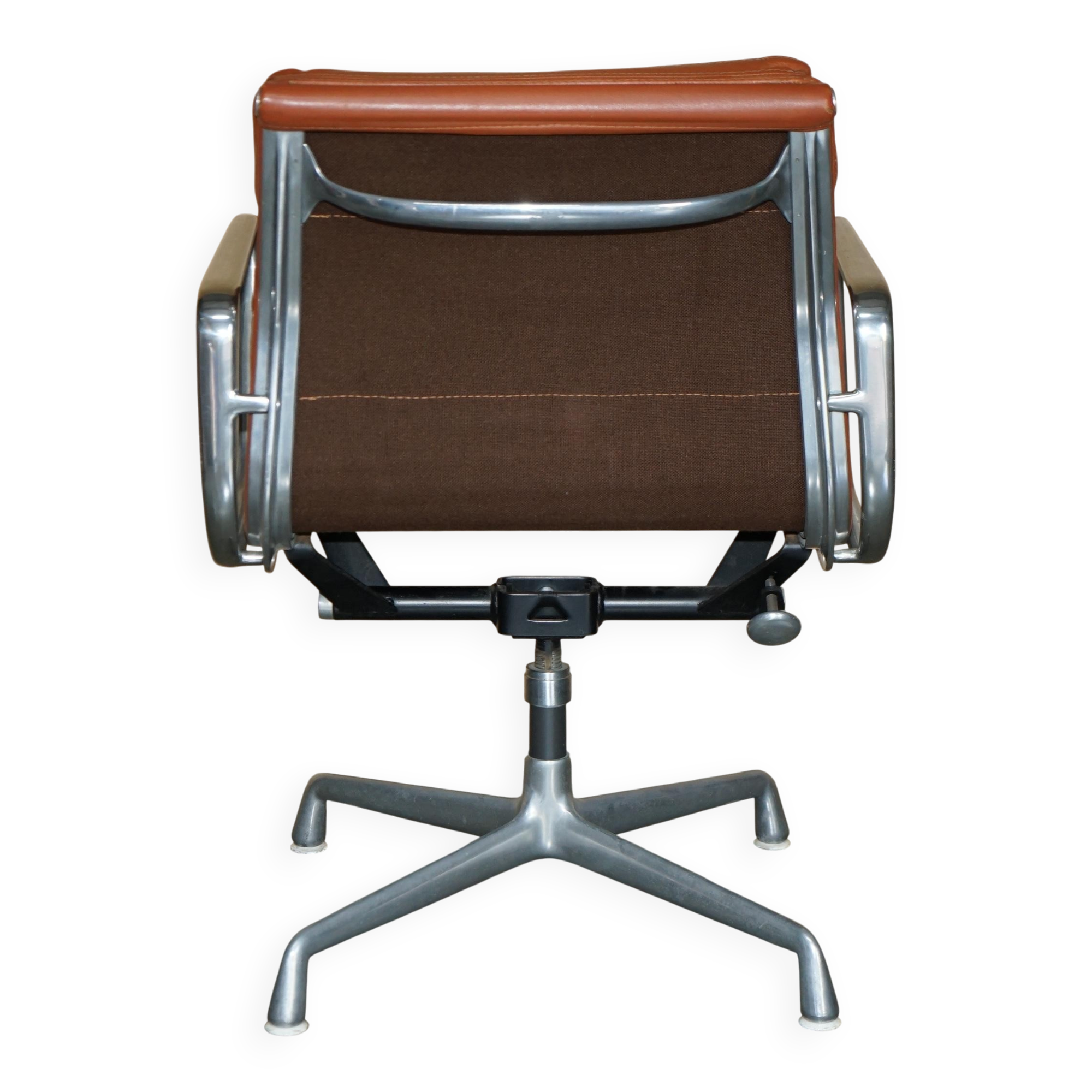 Captain's Chair Herman Miller Leather 1977