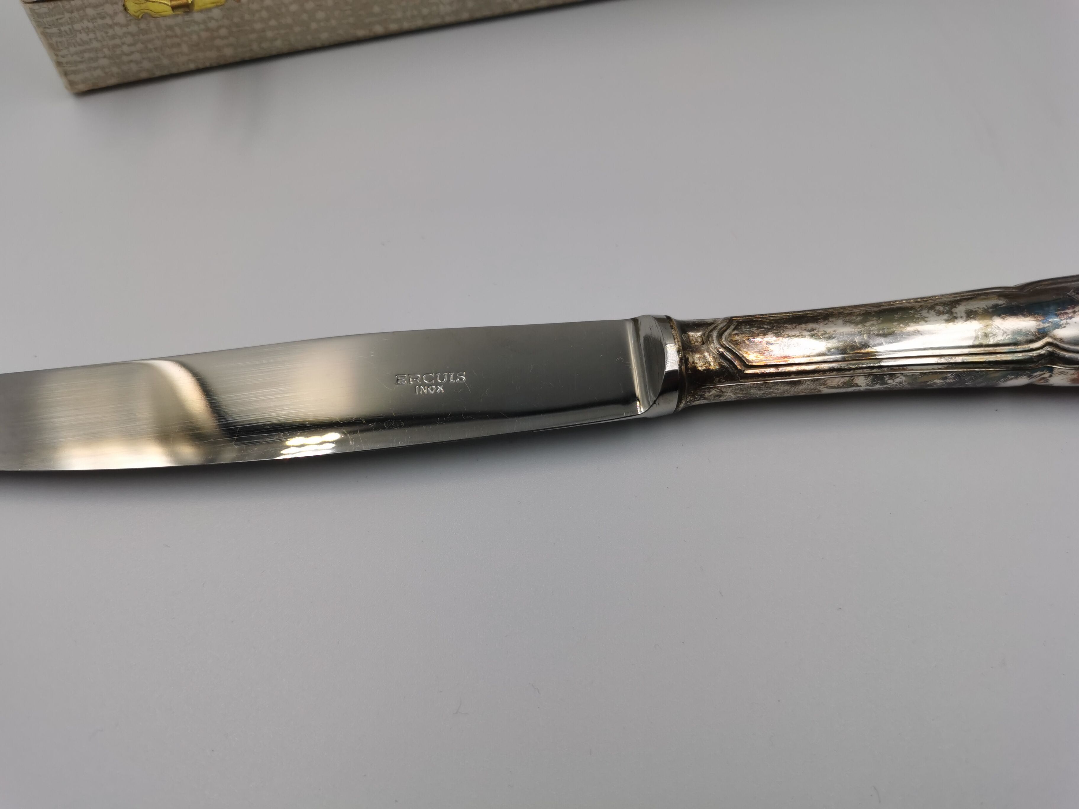 Ménagère de couteaux