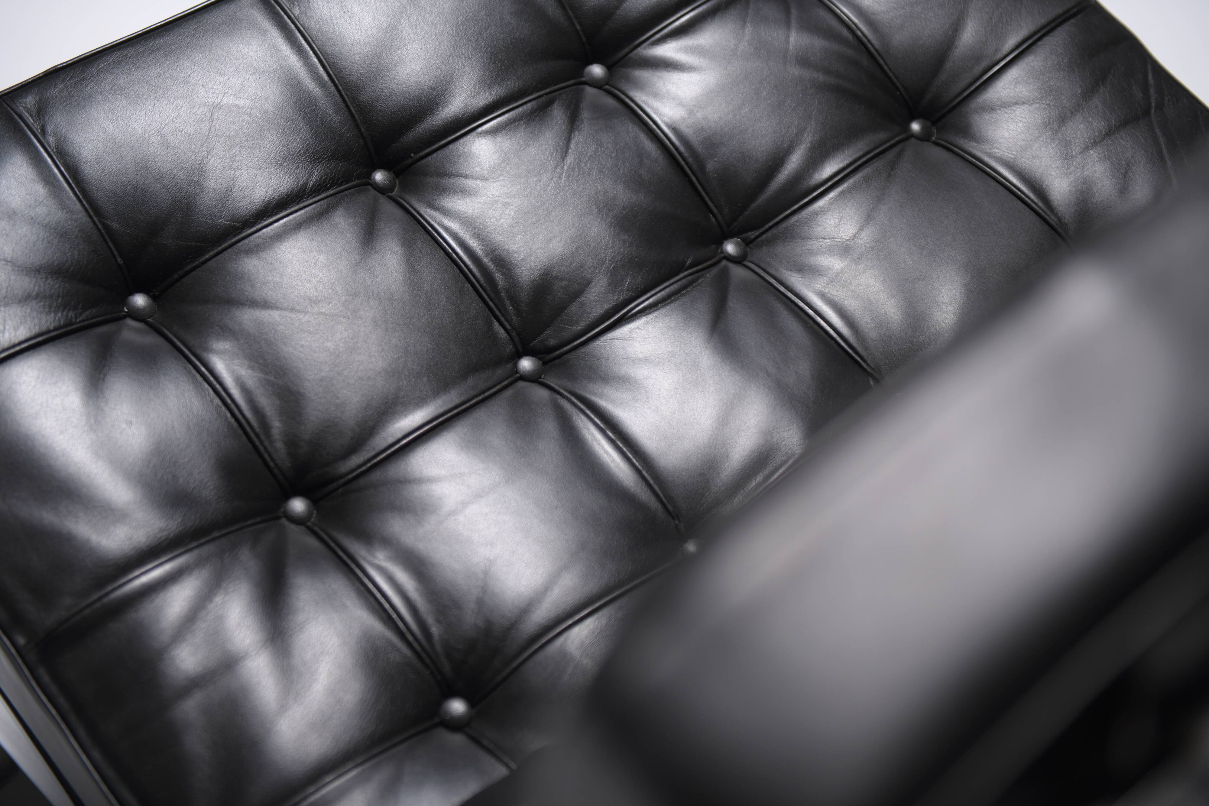 Vintage set of Barcelona Chairs - Ludwig Mies van der Rohe - Knoll International