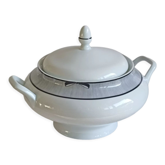 Cacharel tureen