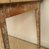 Farm table