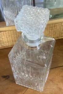Glass carafe