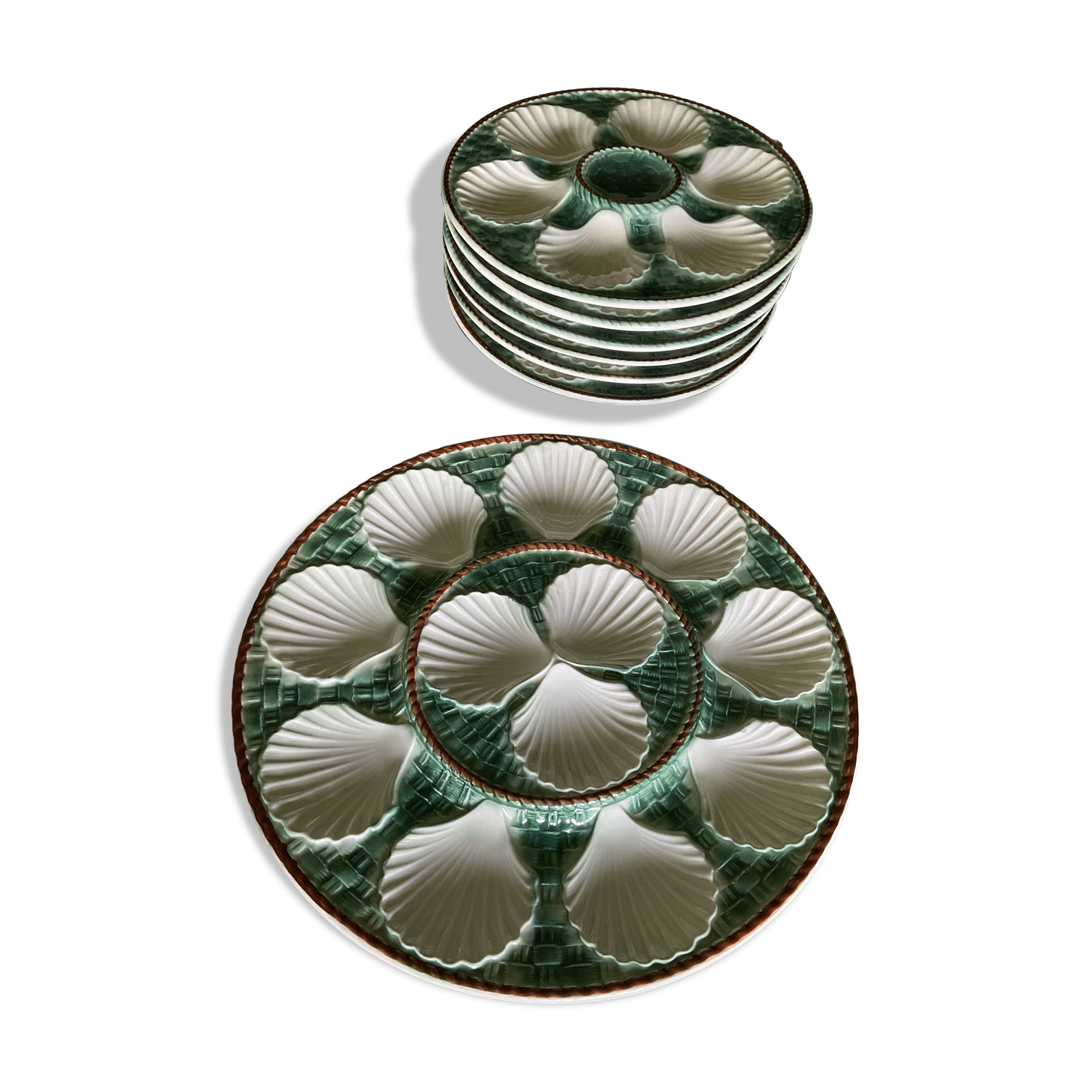 6 assiettes à huîtres et Plat  barbotine Longchamps