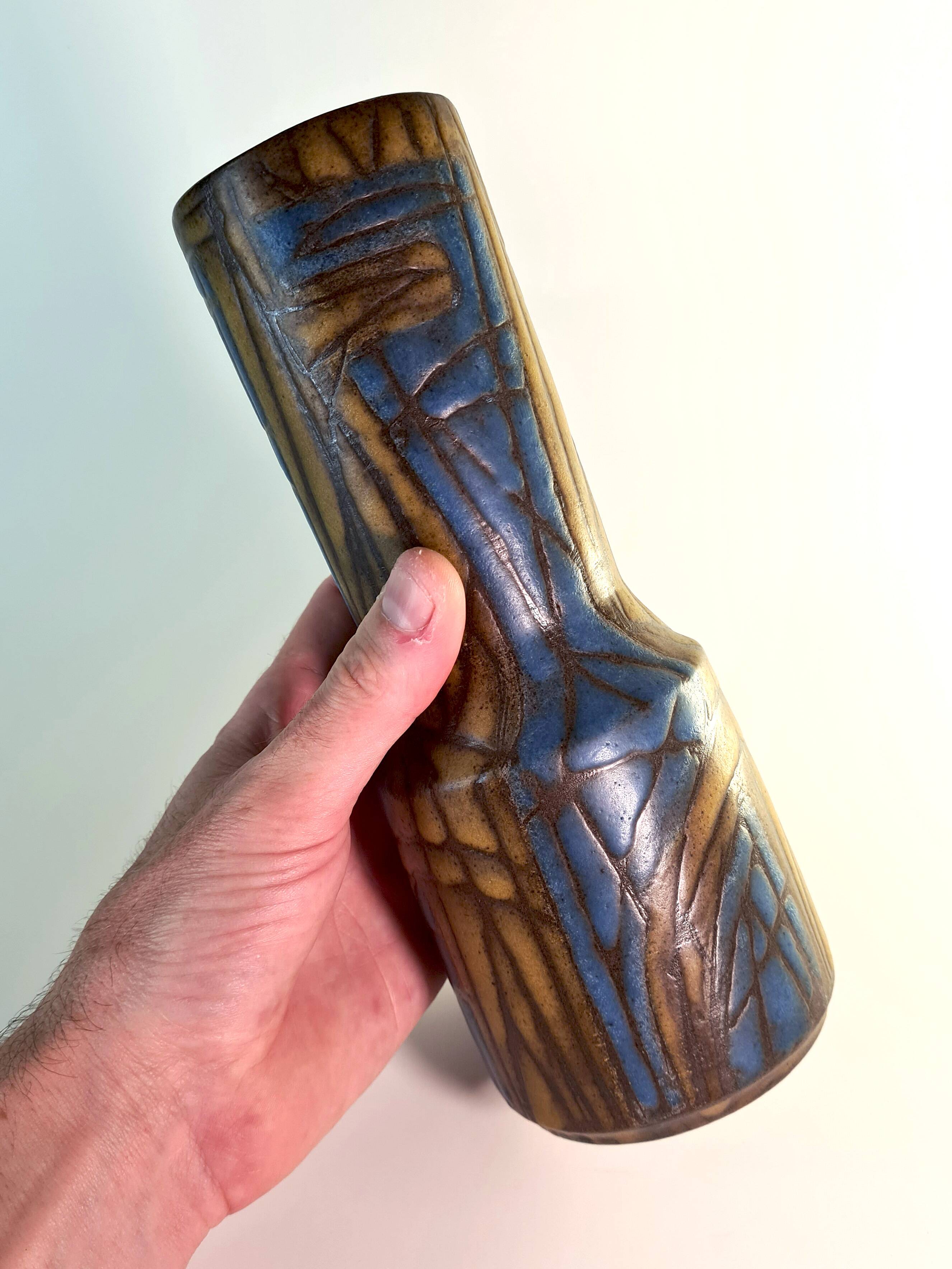 Cor Unum abstract vase by Jan Schuurkes – Mid-century Dutch design