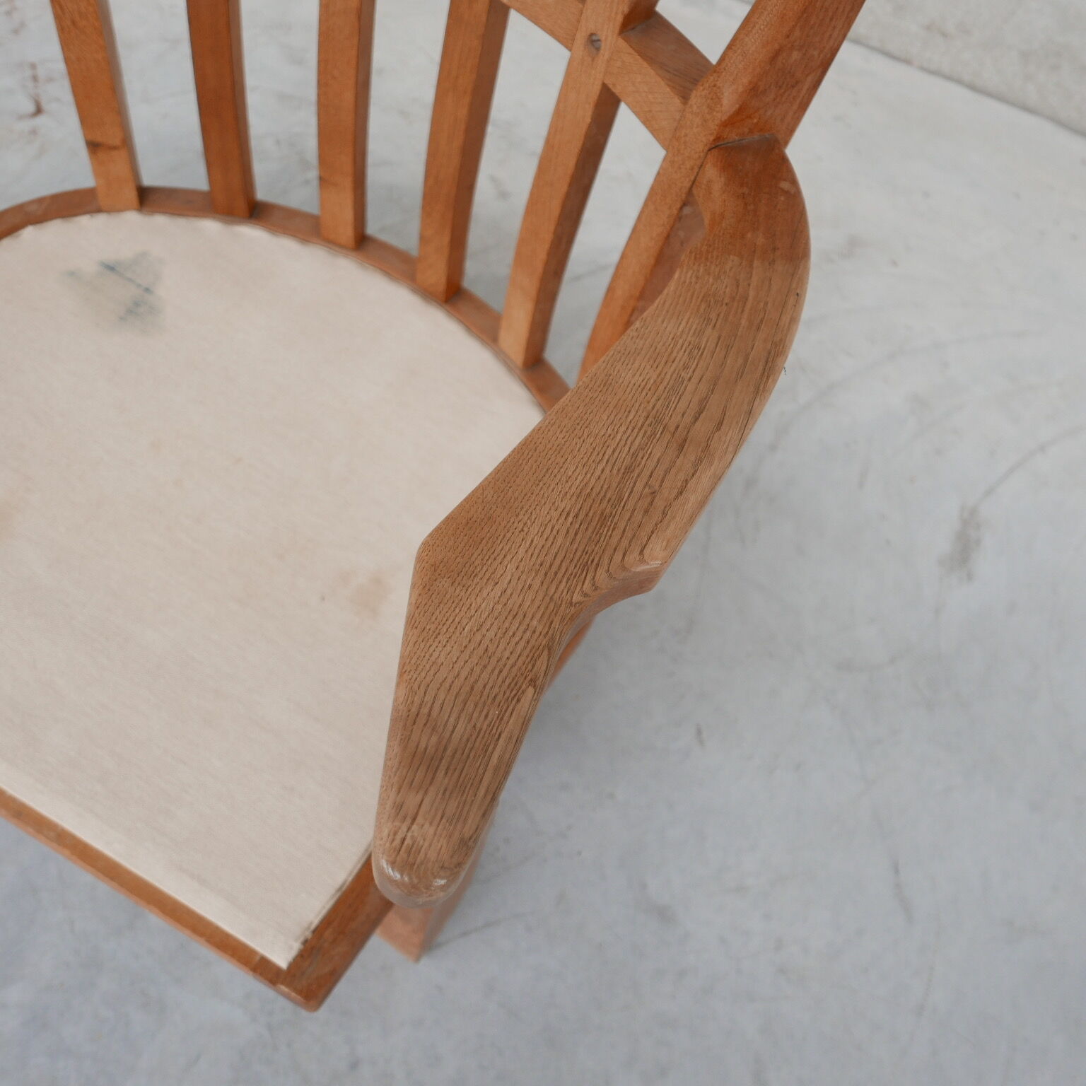 Fauteuil modèle repos de Guillerme et Chambron