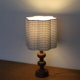 Lampe à poser, pied en bois tourné 1960 et abat-jour vichy bleu ciel