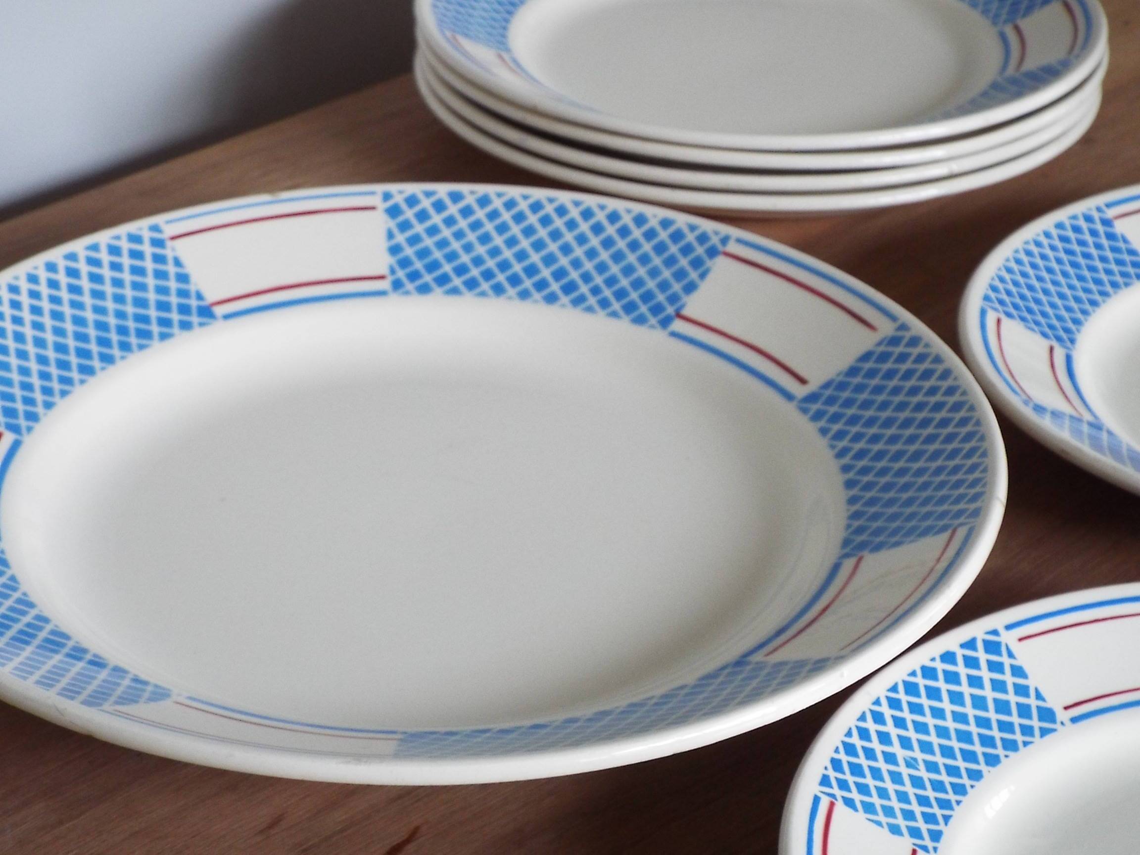 Badonviller round dish