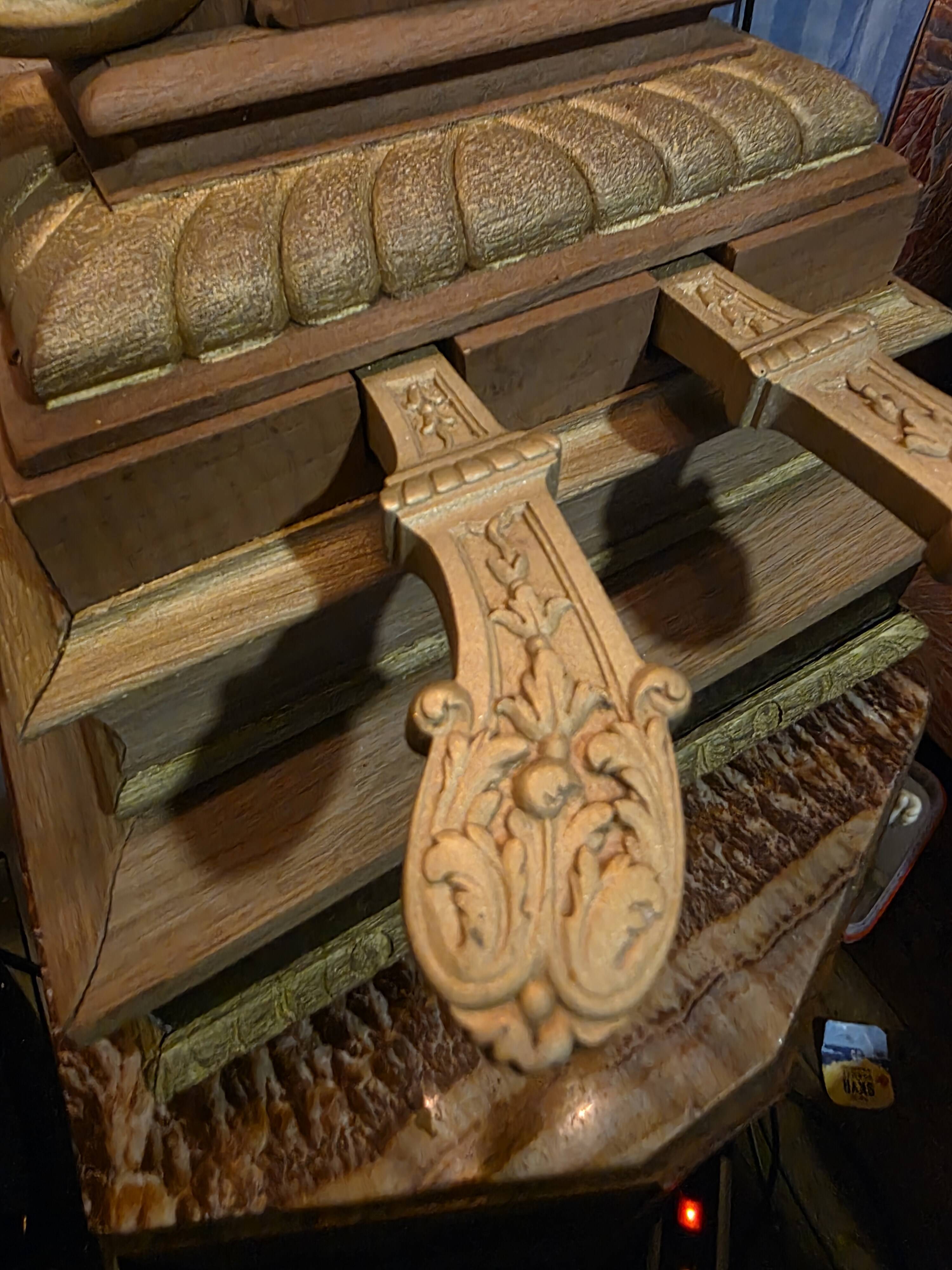 Monumental lyre lamp in oak and zinc (unique piece) 120cm in height.