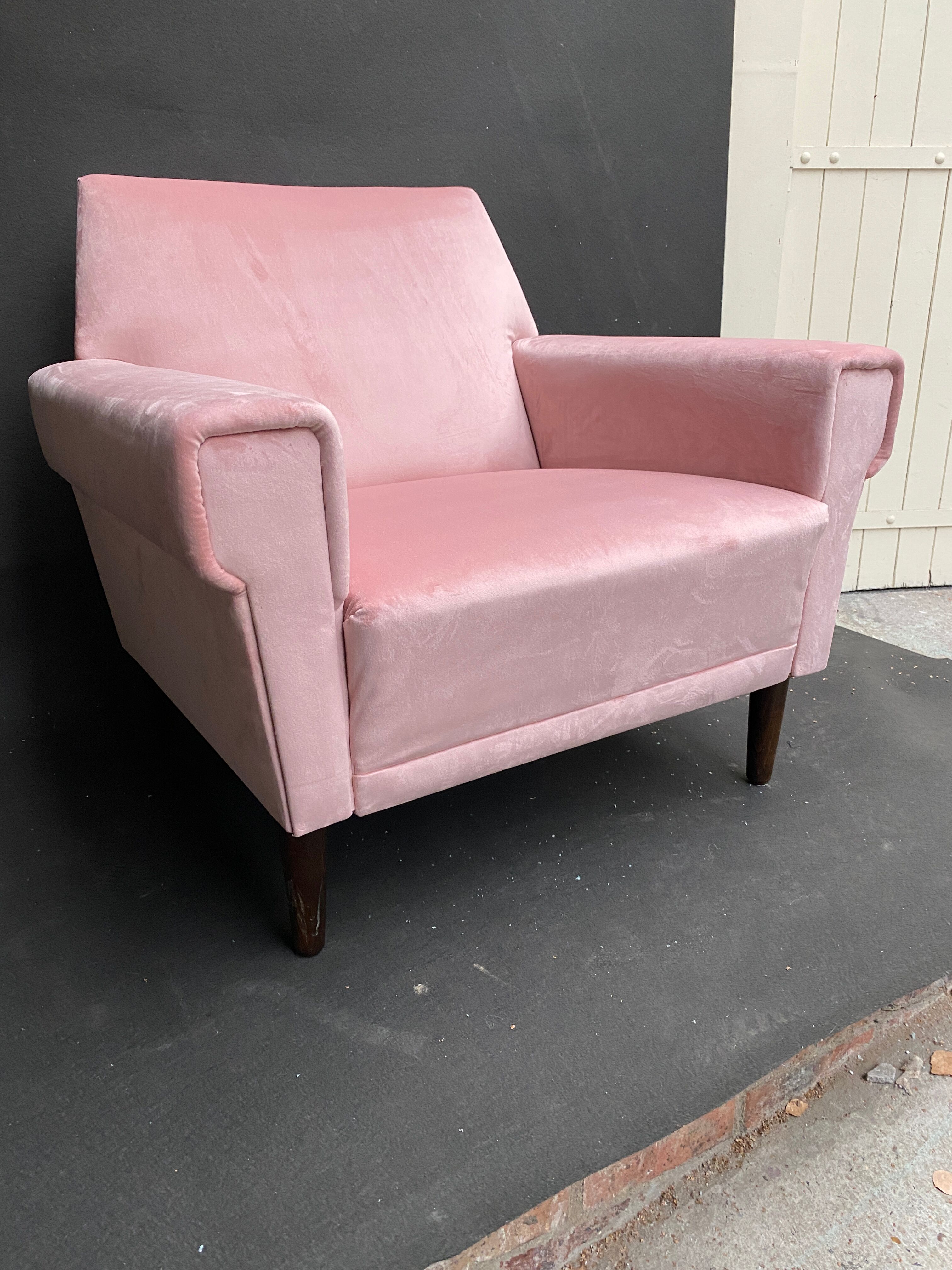 Vintage pink velvet armchair