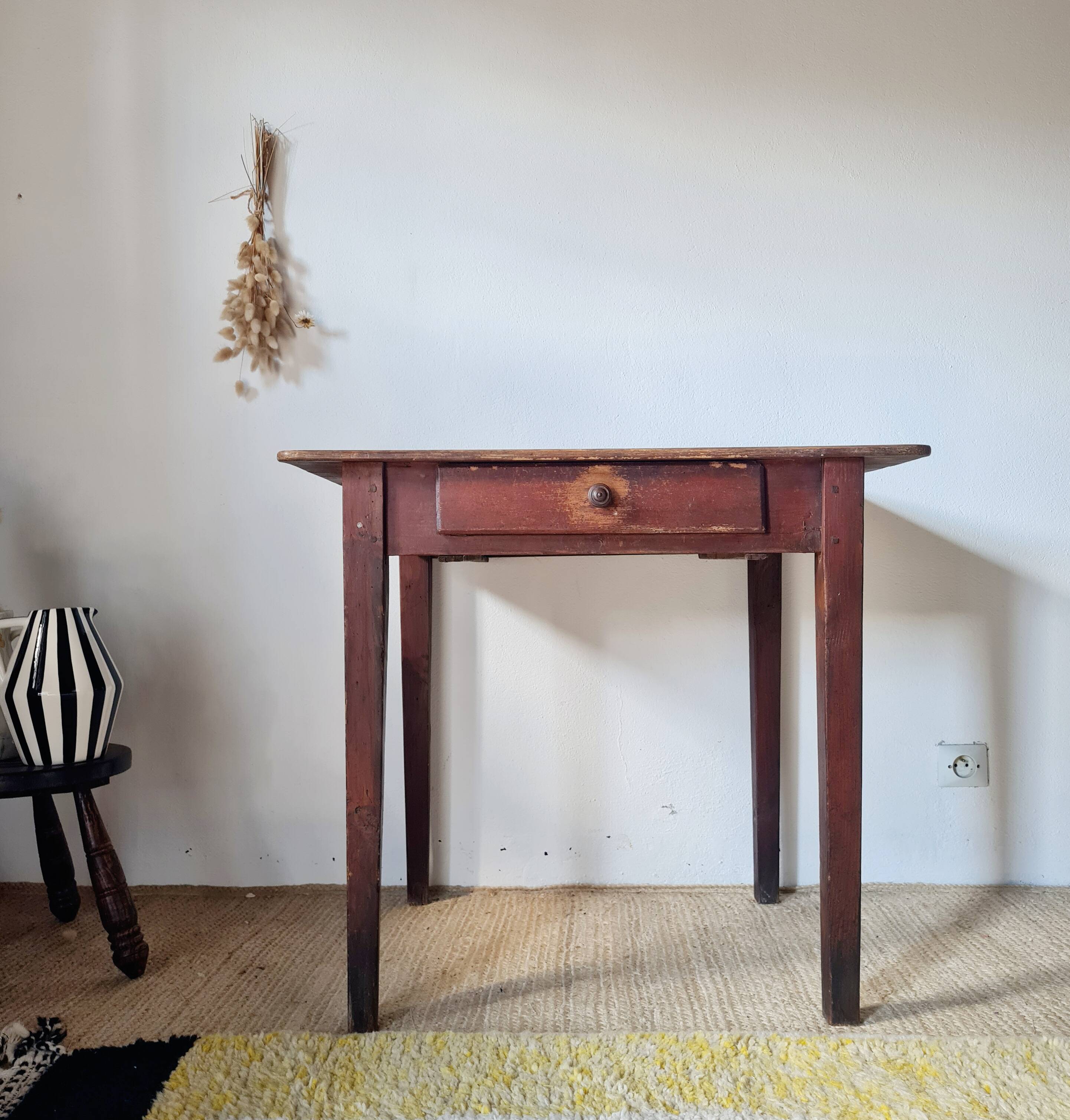 Small antique farmhouse table in wood – vintage rustic desk