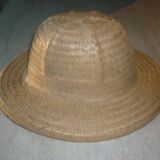 Chapeau colonial, safari en paille
