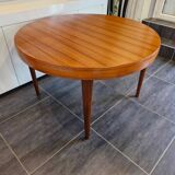 Table ronde extensible scandinave en teck, années 1960