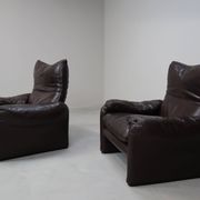 Pair of Maralunga leather armchairs by Vico Magistretti for Cassina, 1974