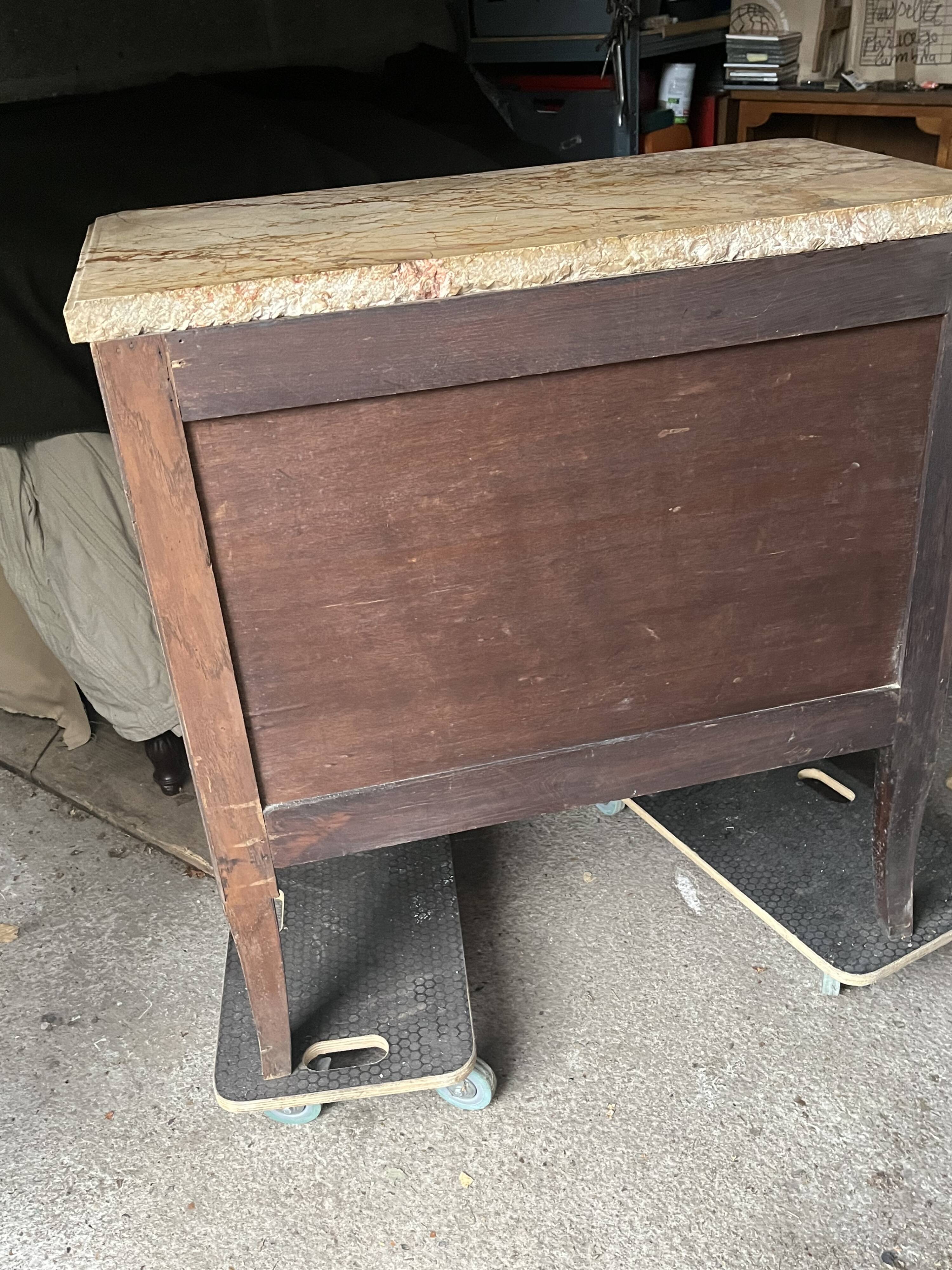 Commode