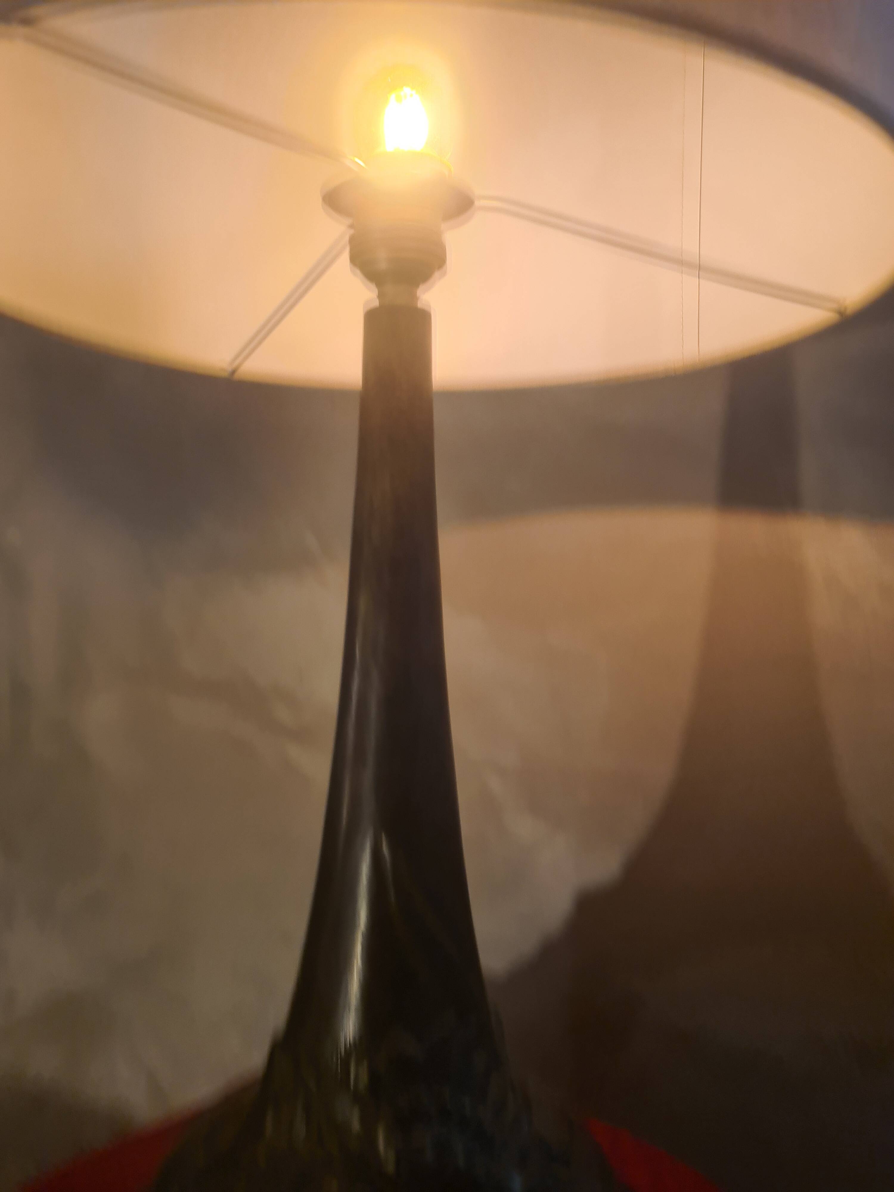 Solid bronze lamp