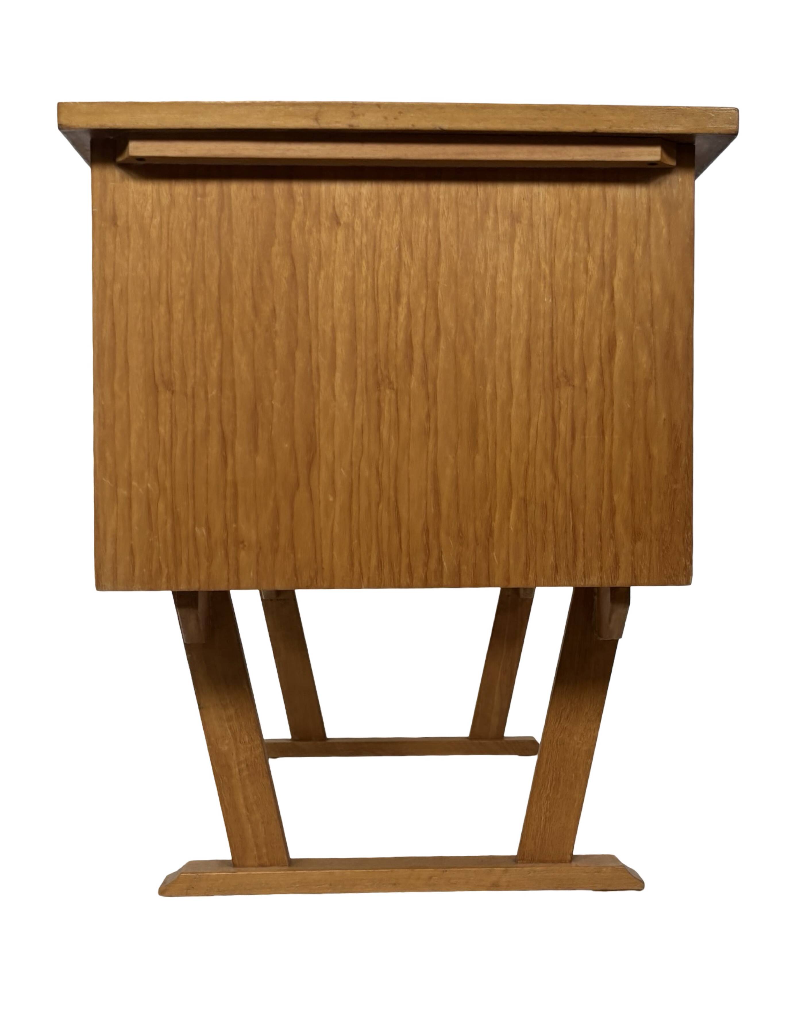 Bureau vintage des années 1960, design de bureau compact