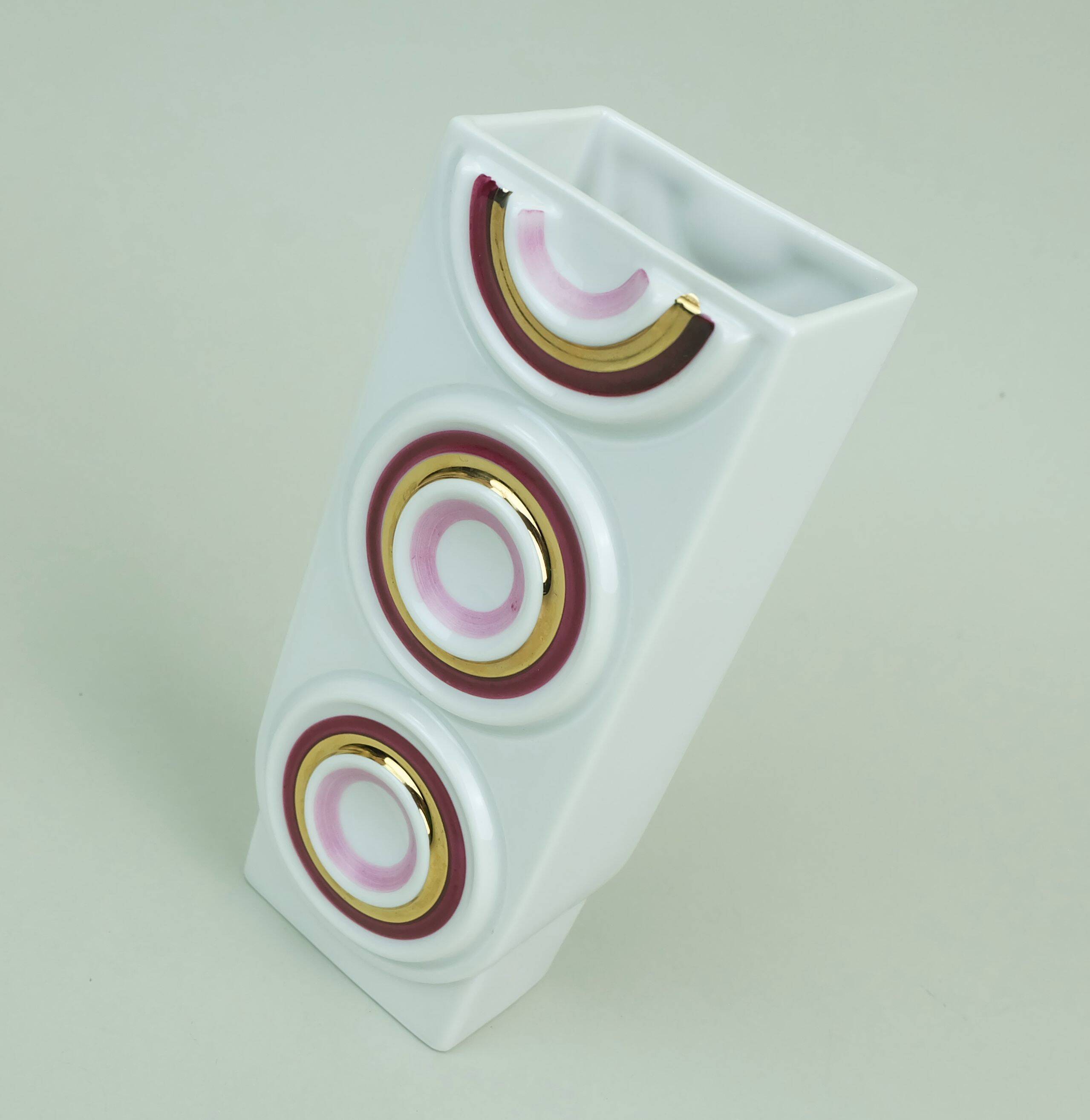 1960s plankenhammer floss porcelain VASE with violet pink and gold op art