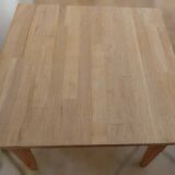 Coffee table with beech wood sheathed legs