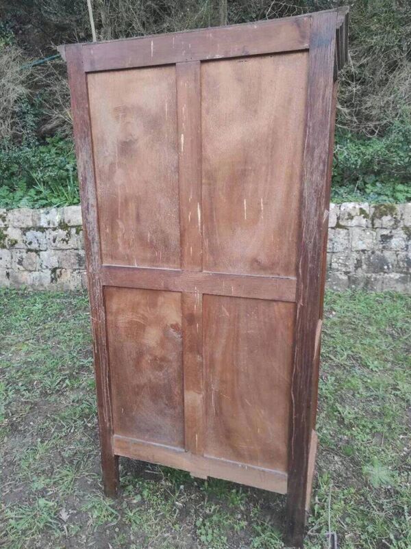 Armoire parisienne vitrée