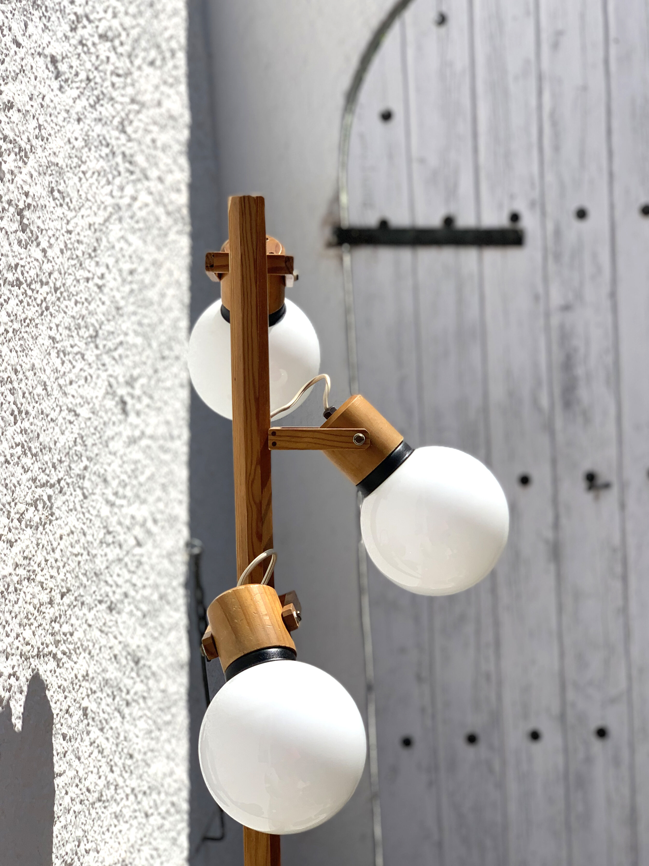 Wooden floor lamp from the 70s