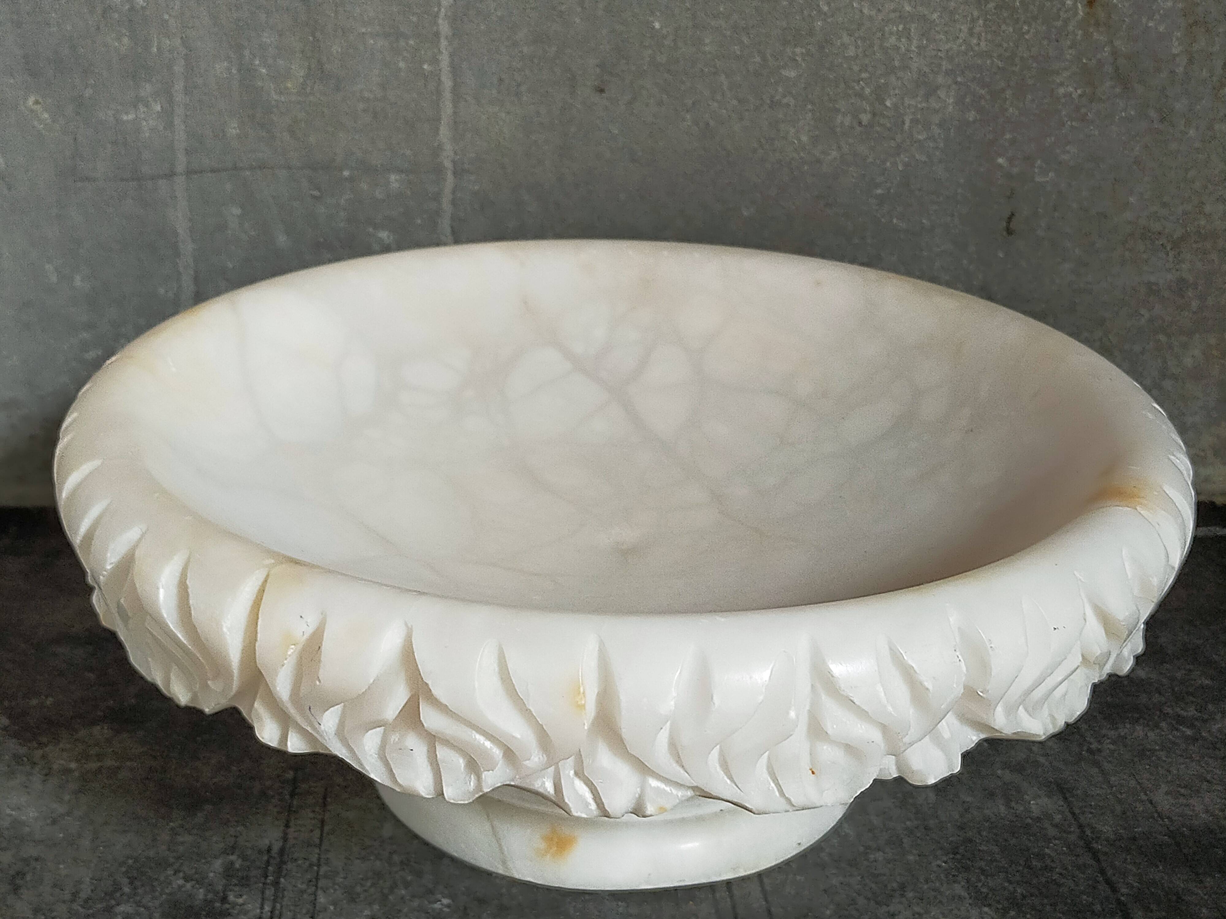 Alabaster fruit bowl from the 70s