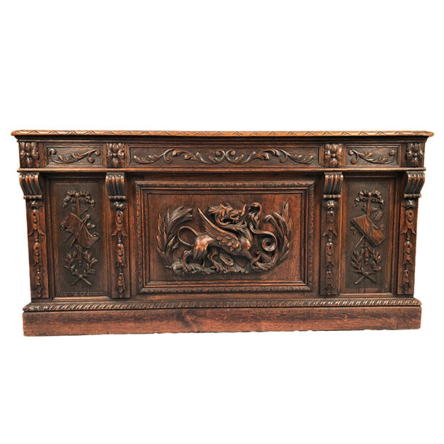 Bureau ministre en chêne richement sculpté, circa 1880
