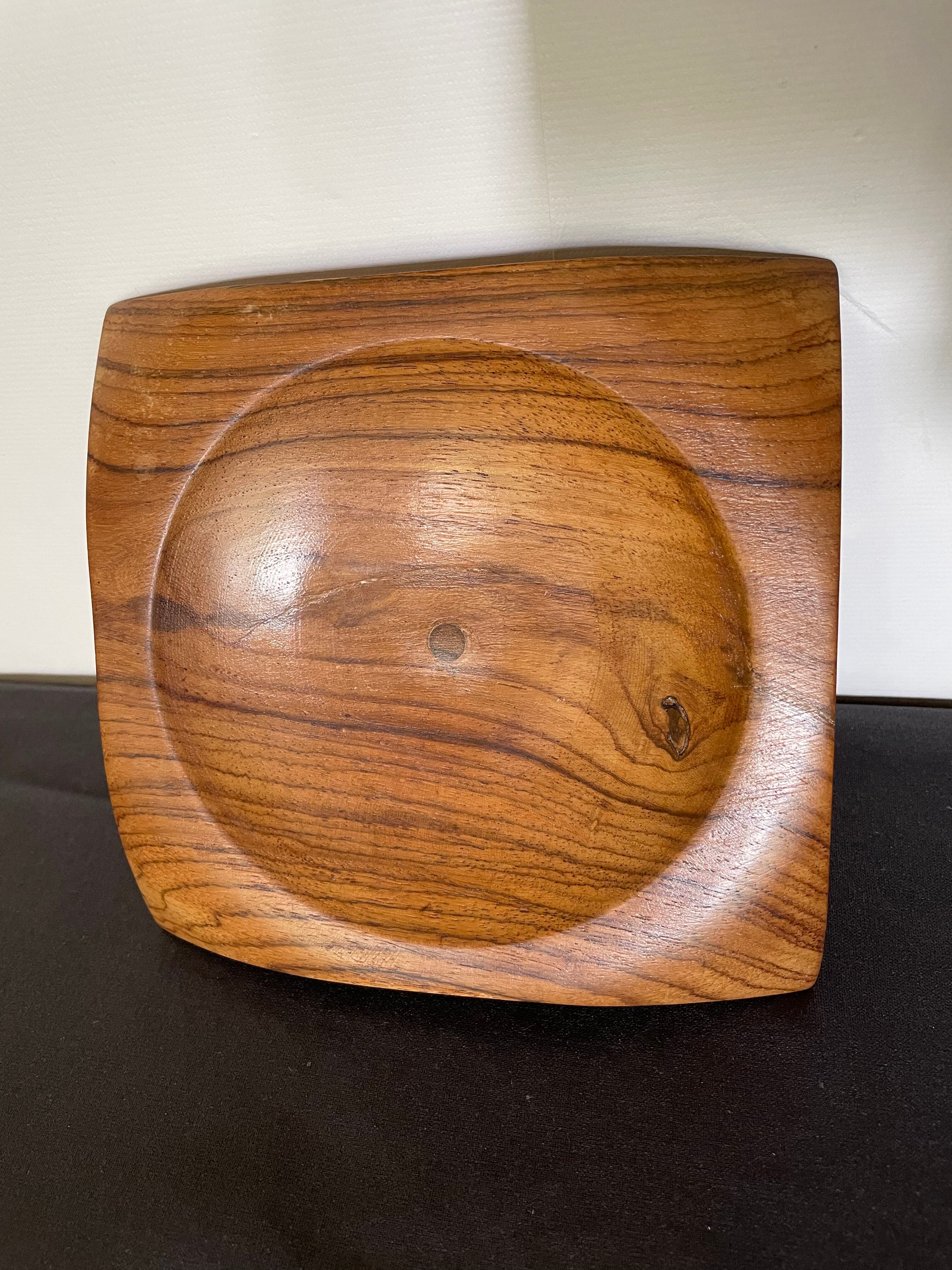 Turned wooden pocket tray