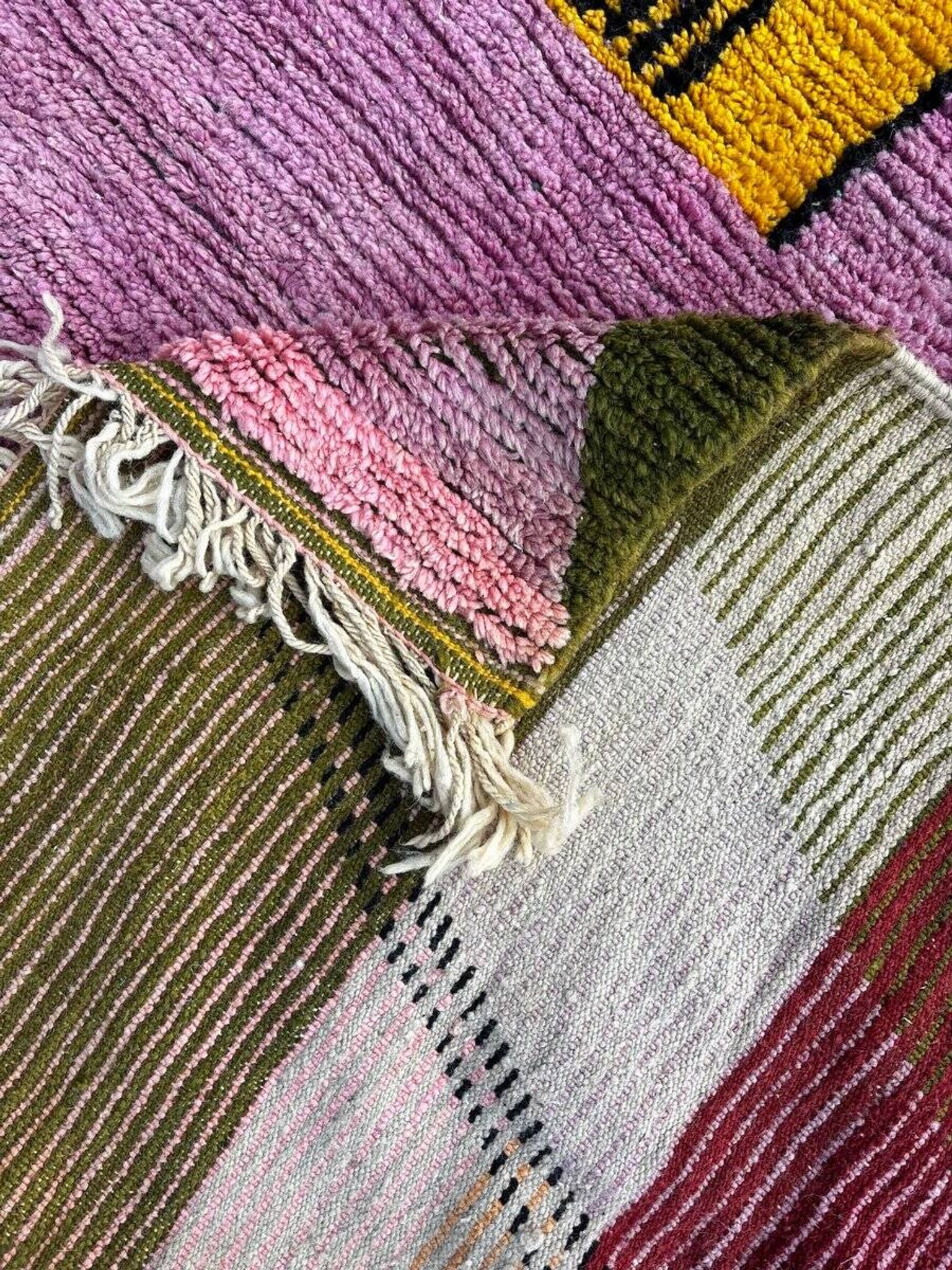 Modern Moroccan Boujad multicoloured Berber rug