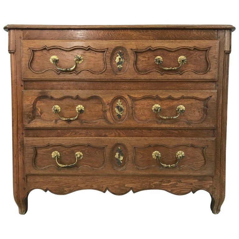 Louis XV chest of drawers in light oak 18th century
