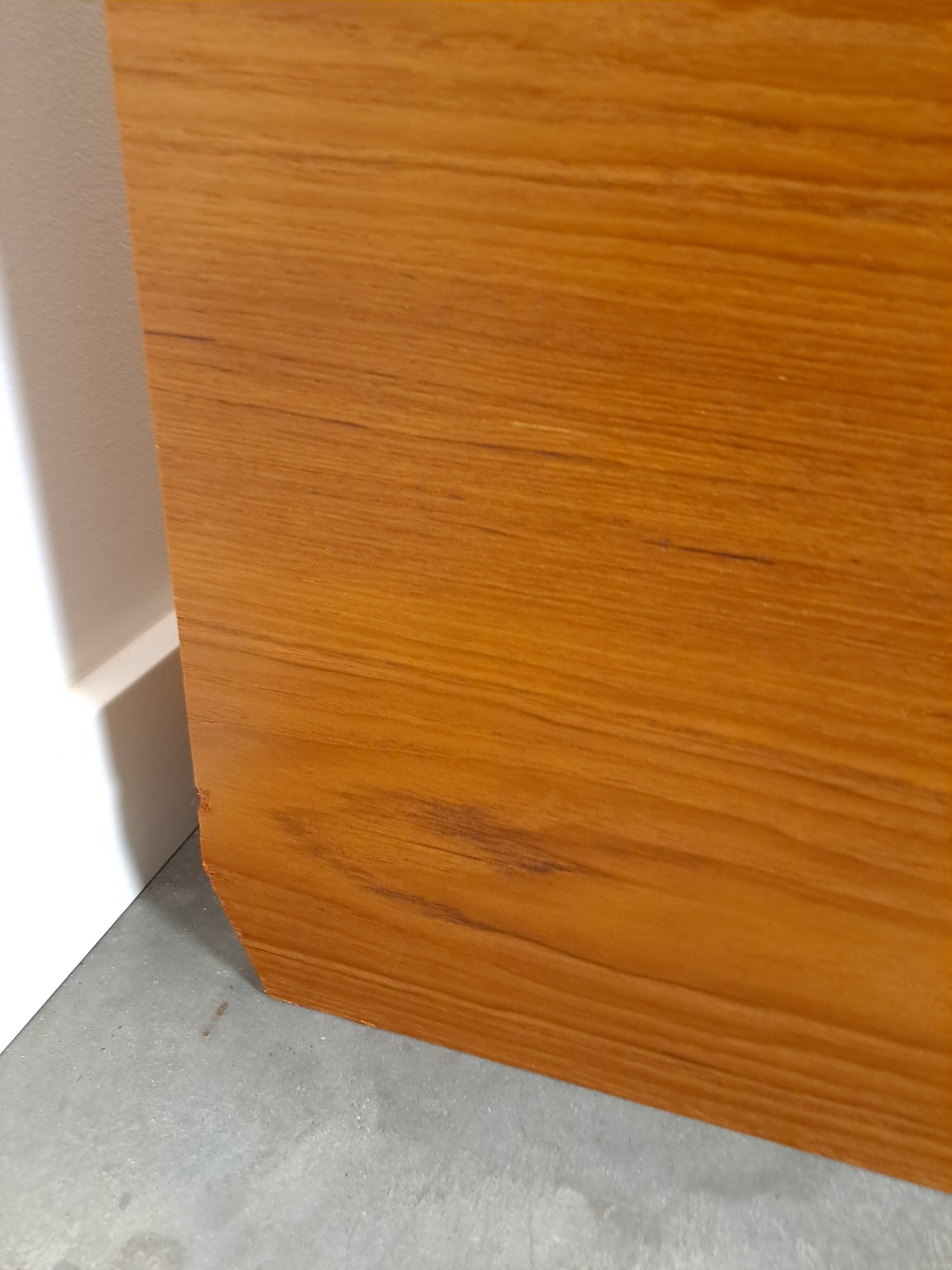 Schoenenkast met zwarte ronde grepen, nr. 2