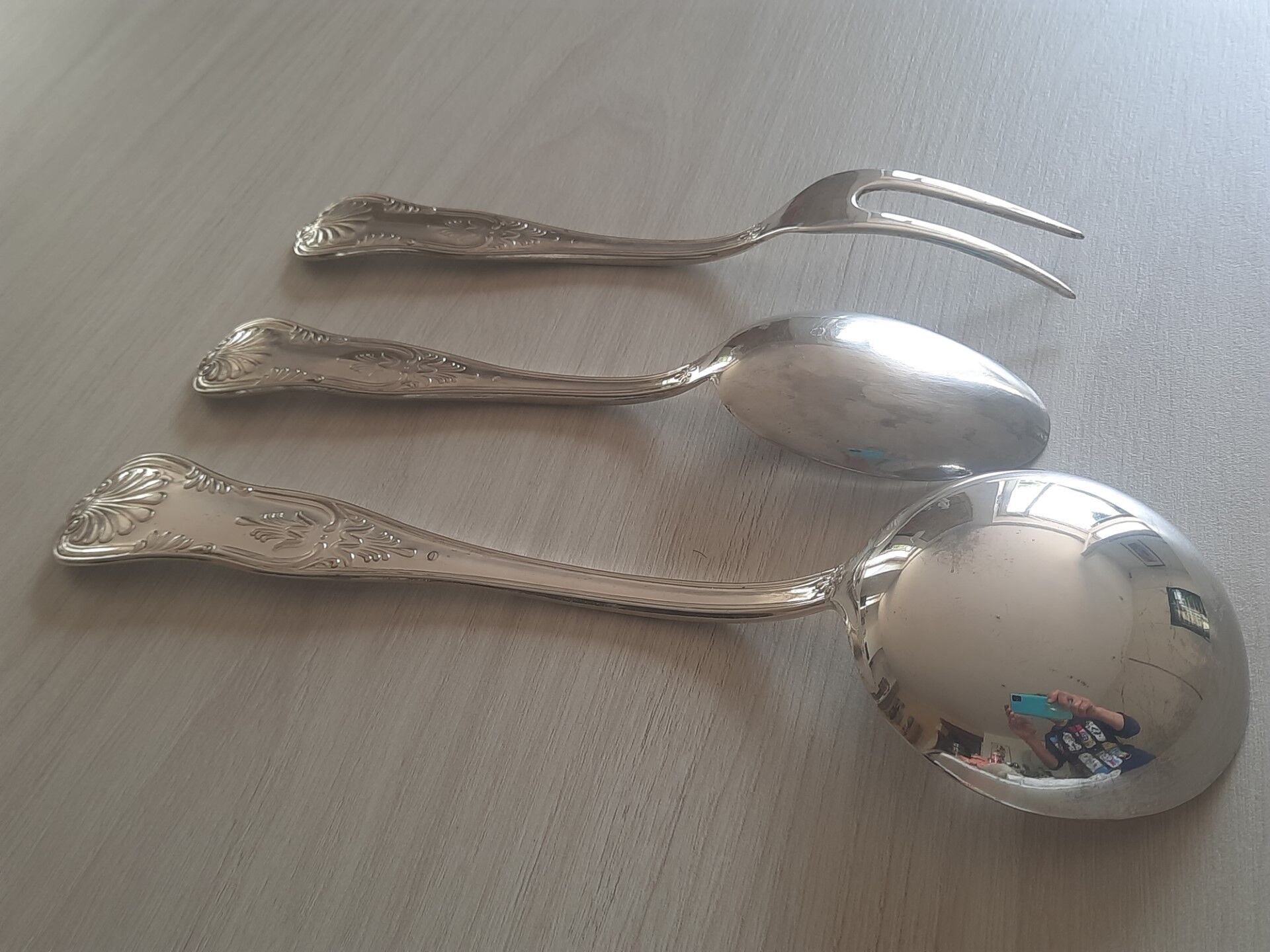 Silver metal service cutlery