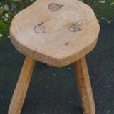Primitive design stool