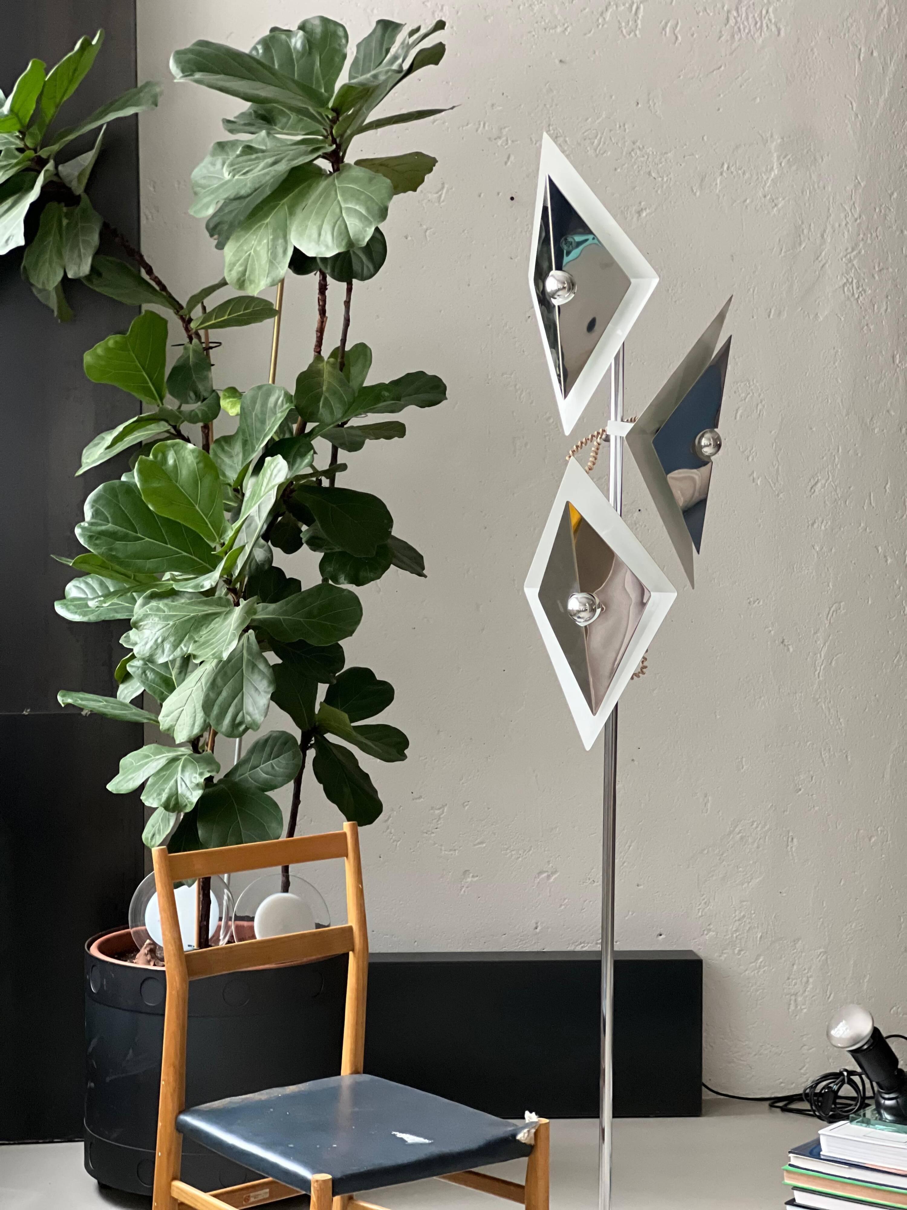 Mid-Century Decorative Floor Lamp in Chromed Metal with Diamond Shaped Shades
