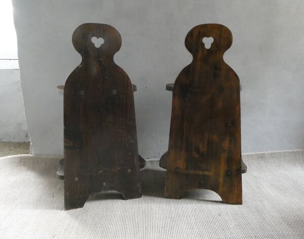 Paire de chevets, art populaire de montagne, vers 1960