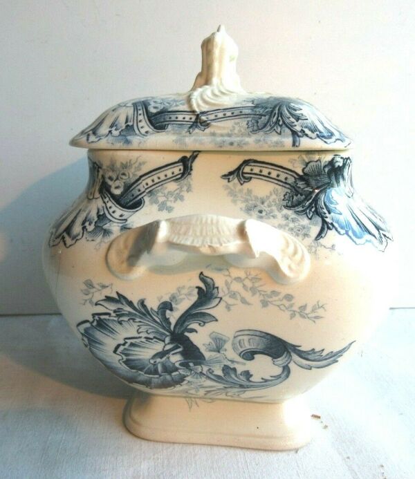 Sucrier décor bleu style louis XV oiseaux et coquillages, Choisy le Roi