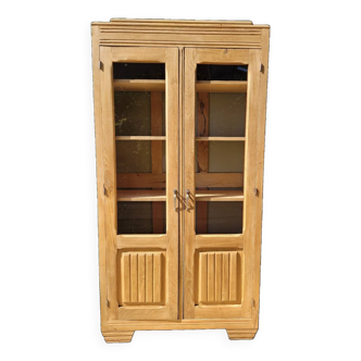 Parisian library display cabinet