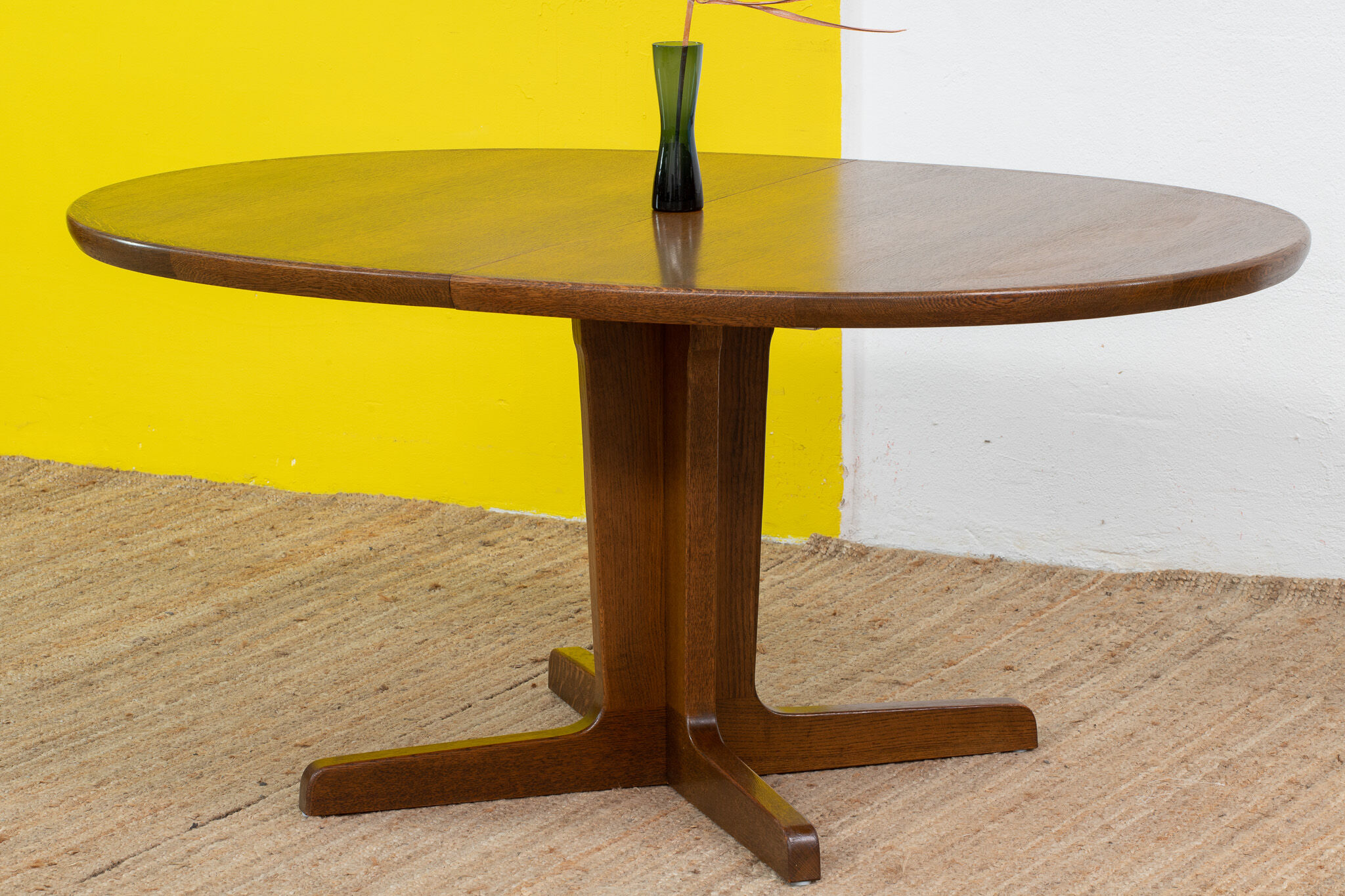 Scandinavian table 156 cm