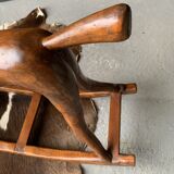 Cheval à bascule en bois