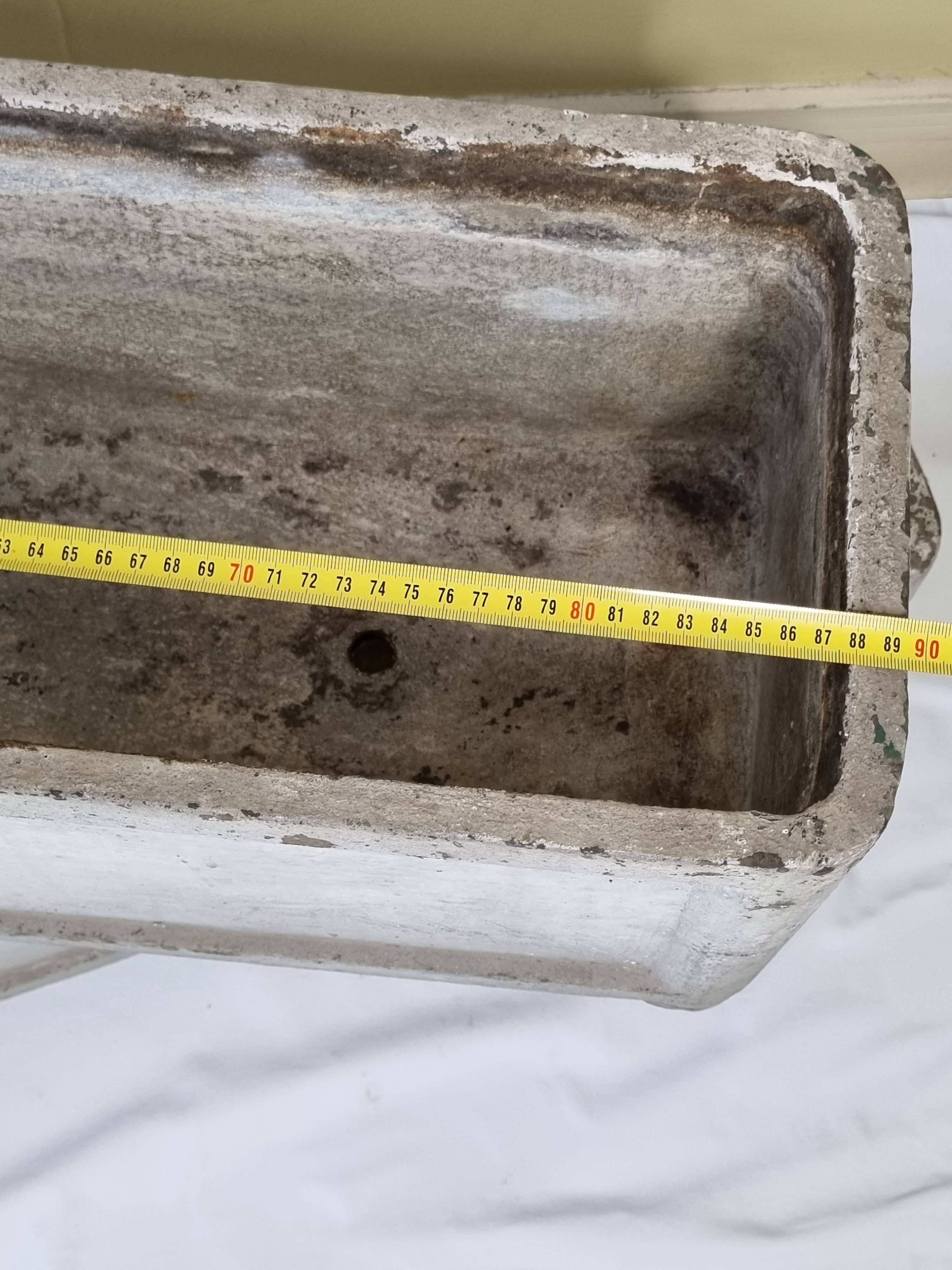 Pair of vintage concrete planters "Chanal" Paris, 90 cm