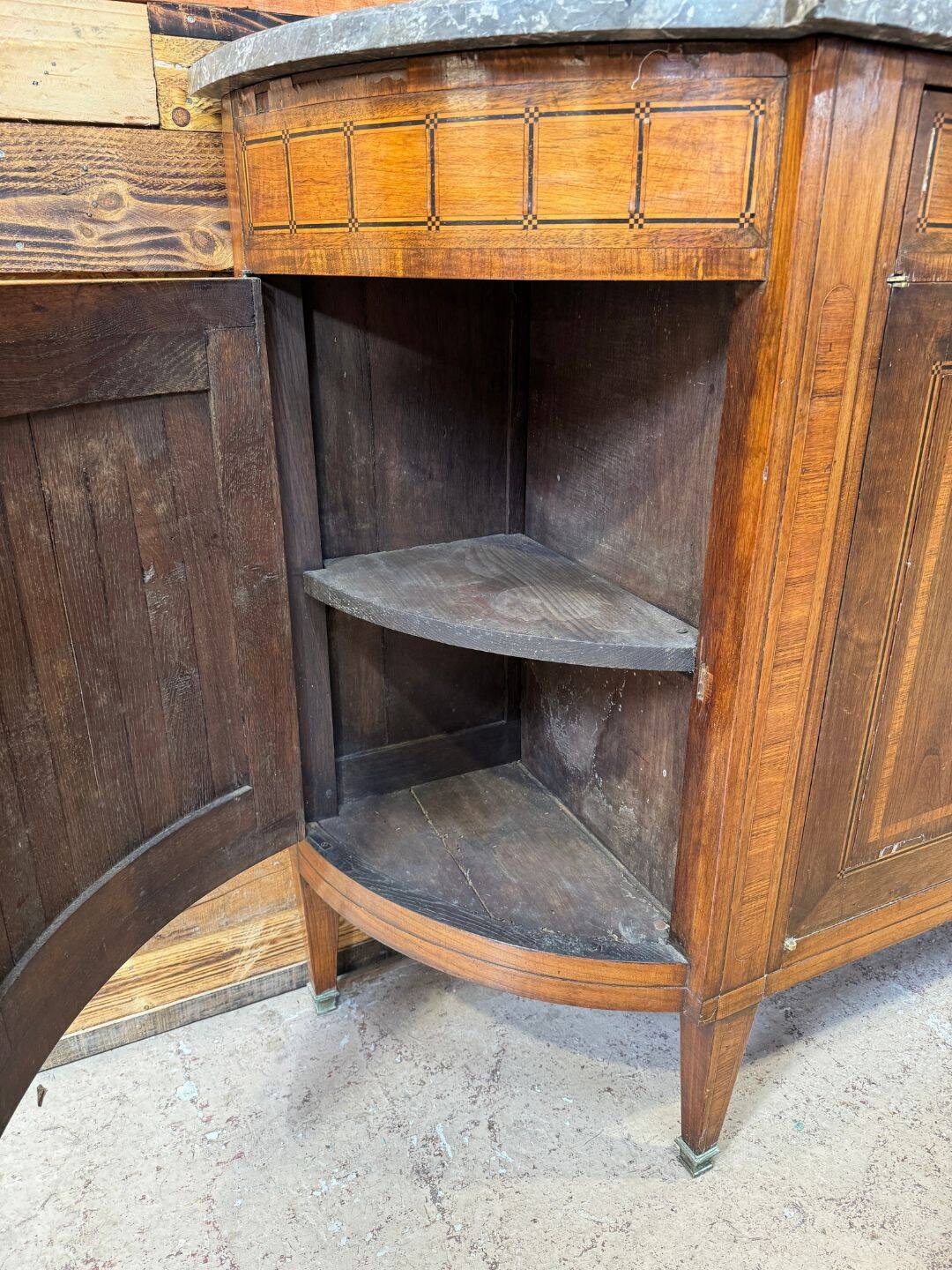 Buffet Louis XVI