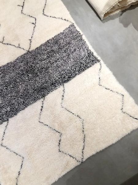 Beni Ouarain carpet, Berber carpet 260x175cm
