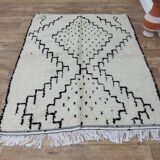 Handmade wool Berber rug 195 x 155 cm