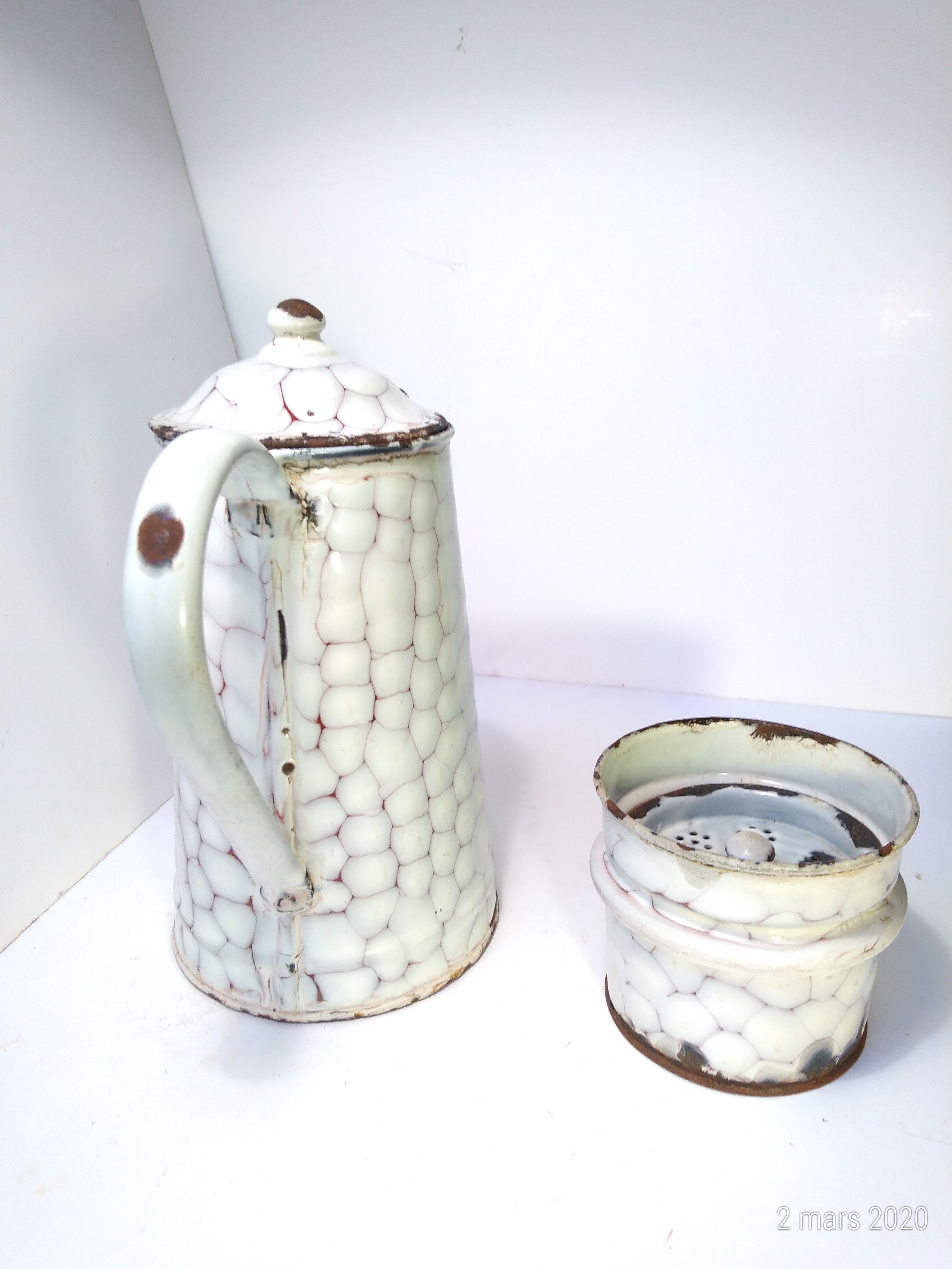 Old enamelled tin coffee maker