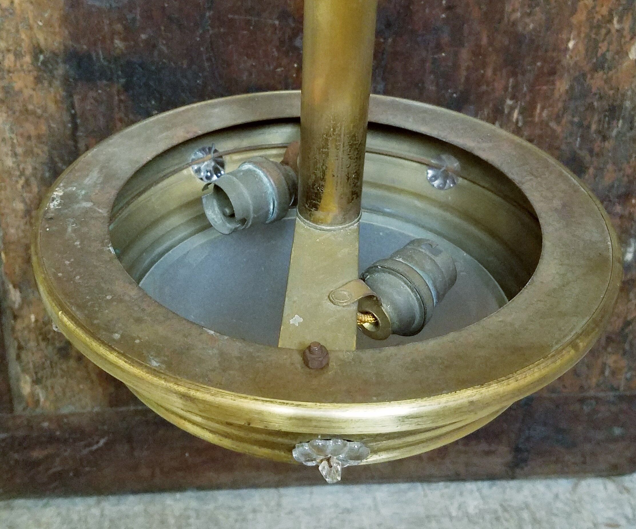 1900 suspension in brass and chiseled glass