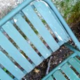 Folding garden bench