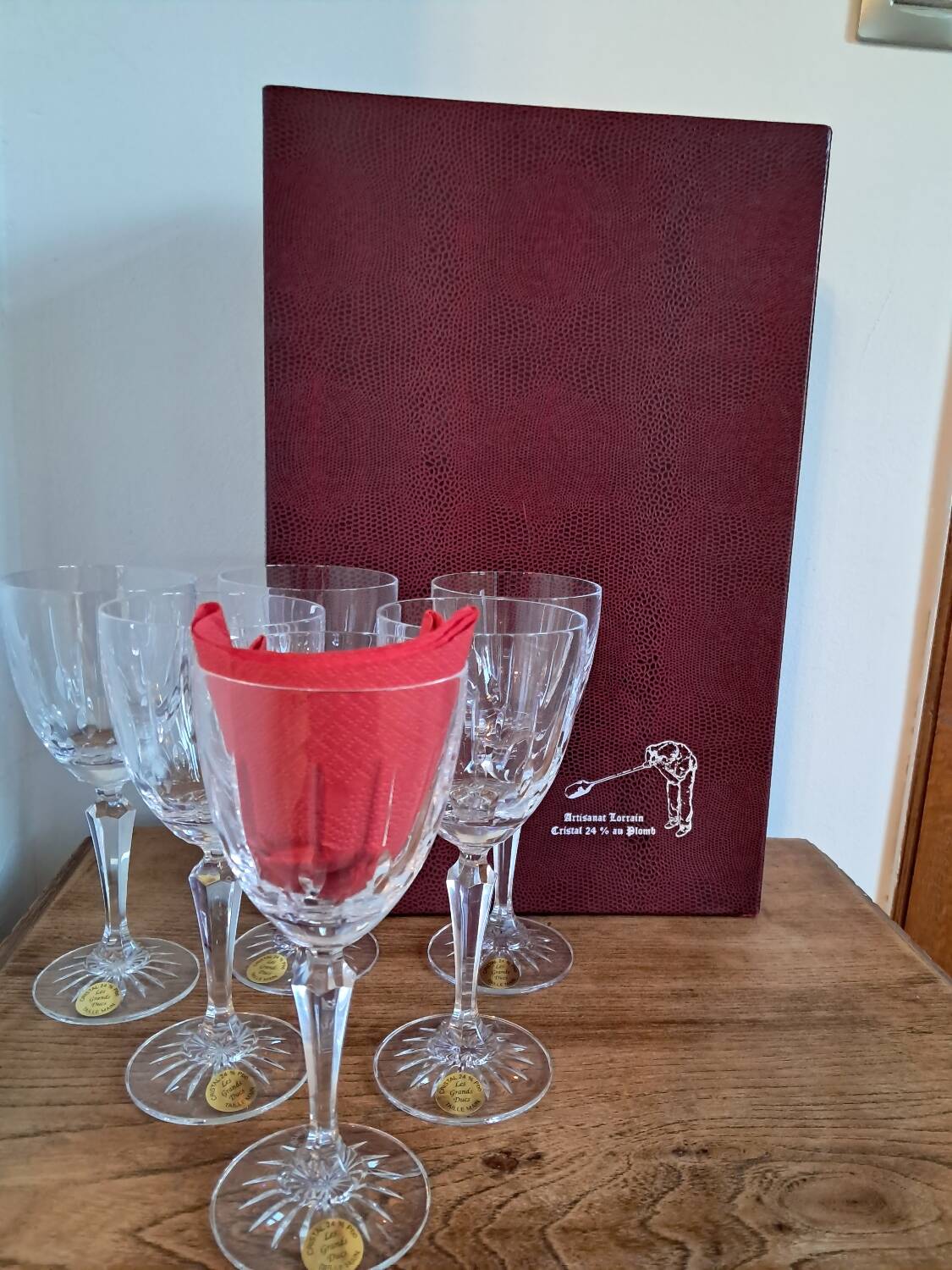 6 verres à vin en cristal de Lorraine neufs