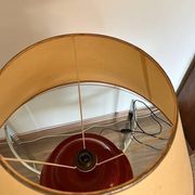 Lampe à poser en céramique rouge