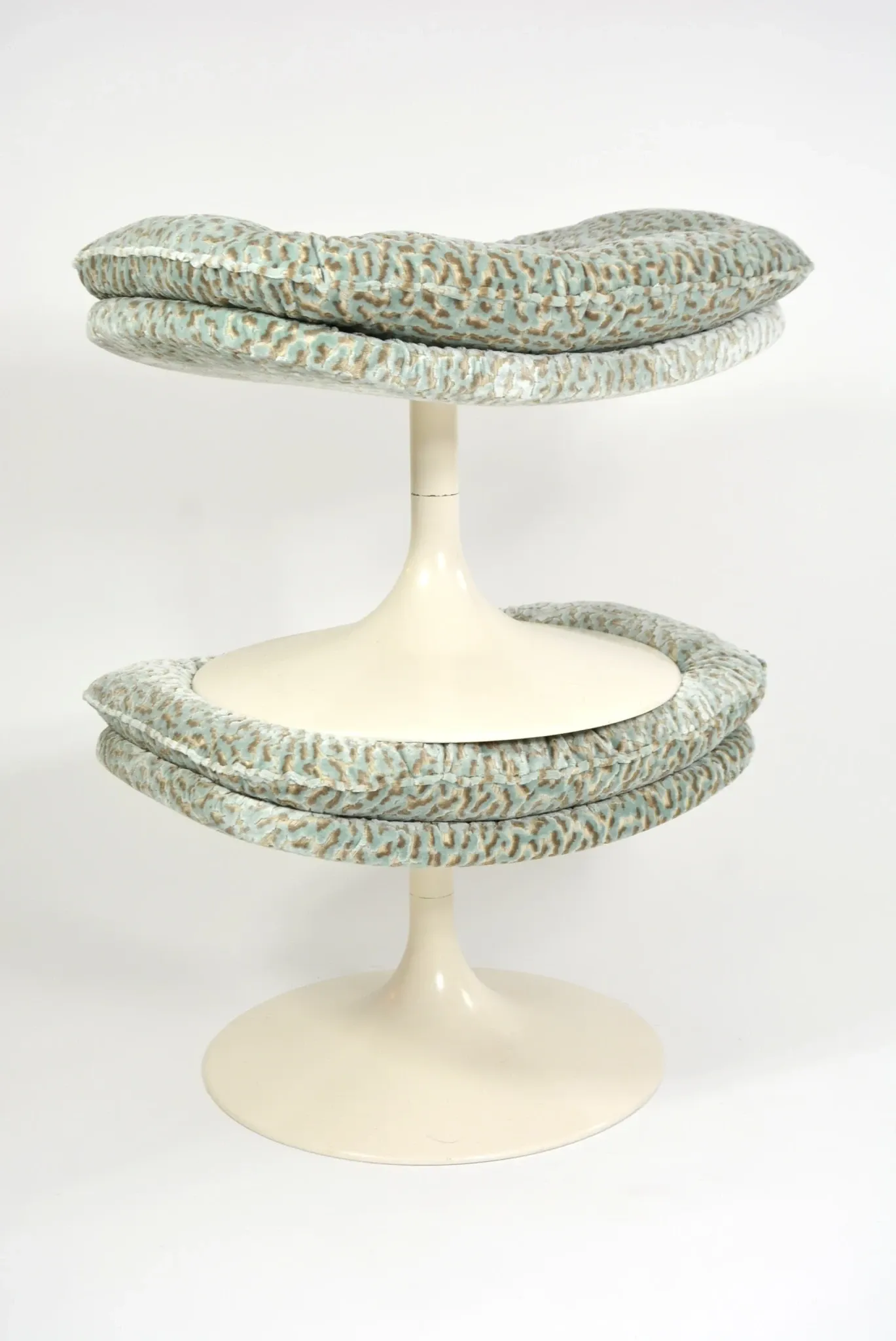 Footrests / ottomans model F585 by Geoffrey D. Harcourt